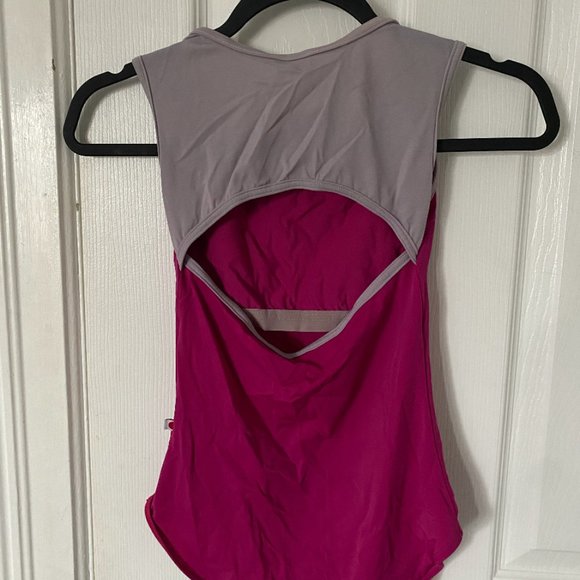 Yumiko Leotard - Picture 2 of 3